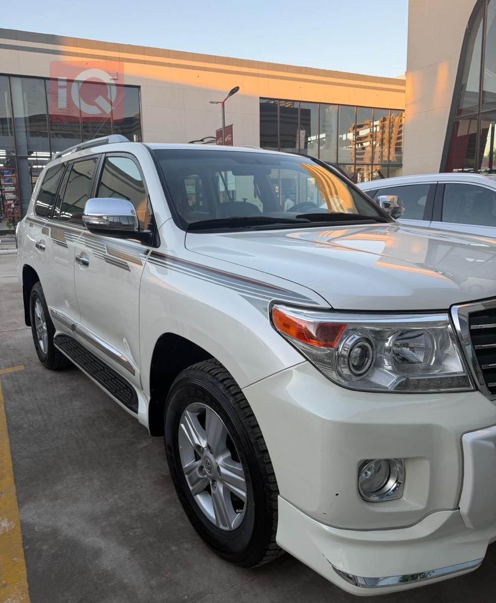 تويوتا لاندكروزر